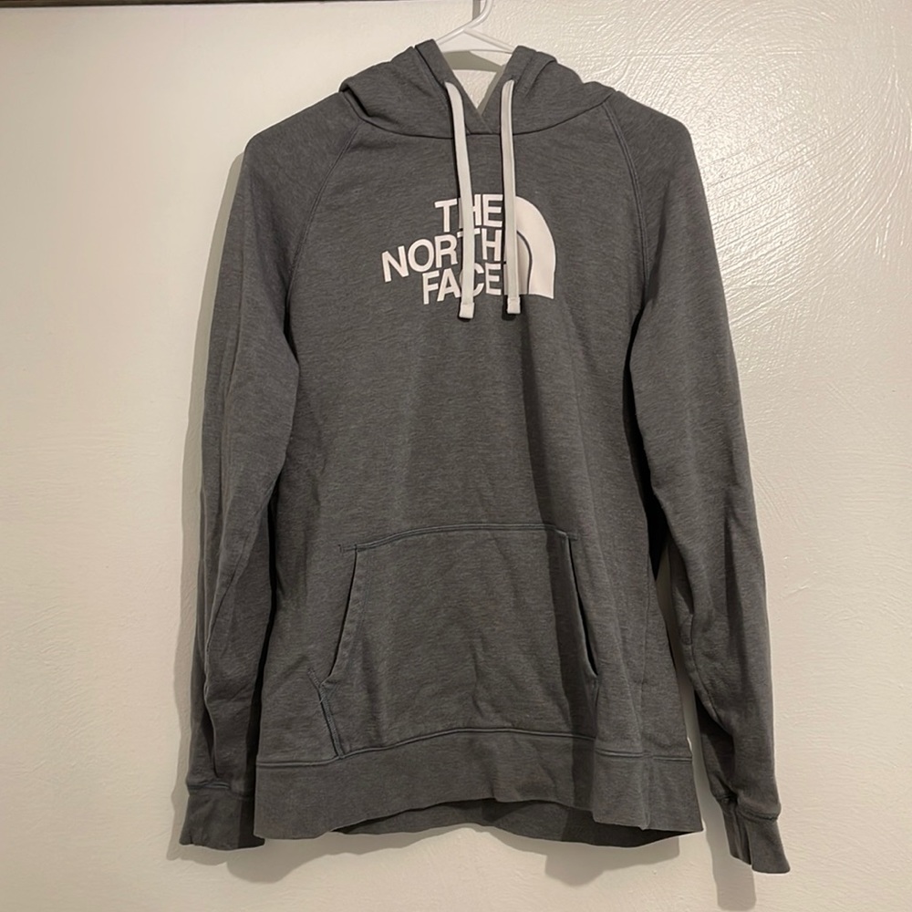 Women’s XL North Face hoodie